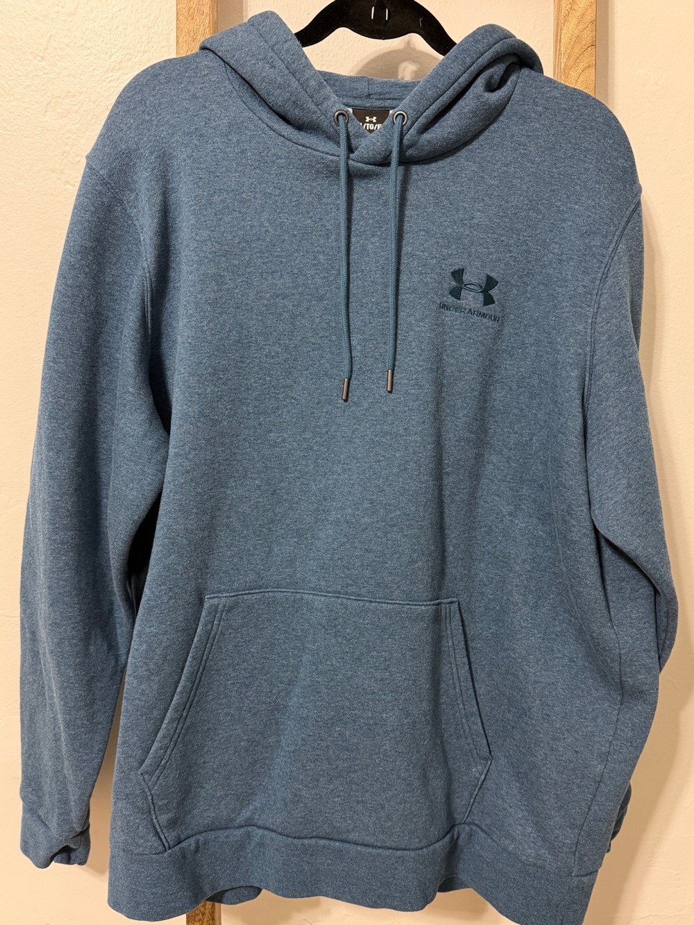 Under Armour Men's Heathered Slate Blue Hooded Sweatshirt